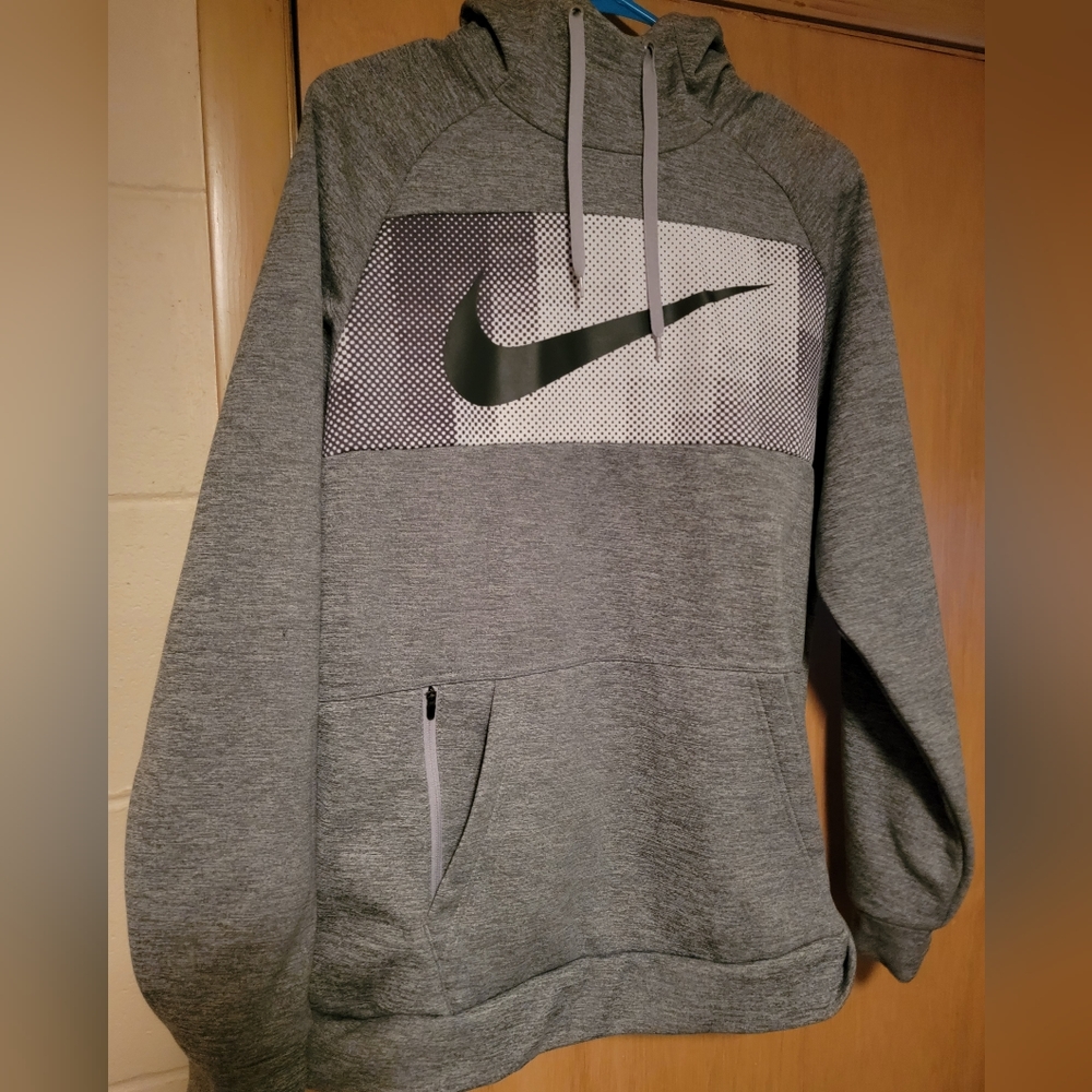 Men's Nike Hoodie NWOT Large (L )